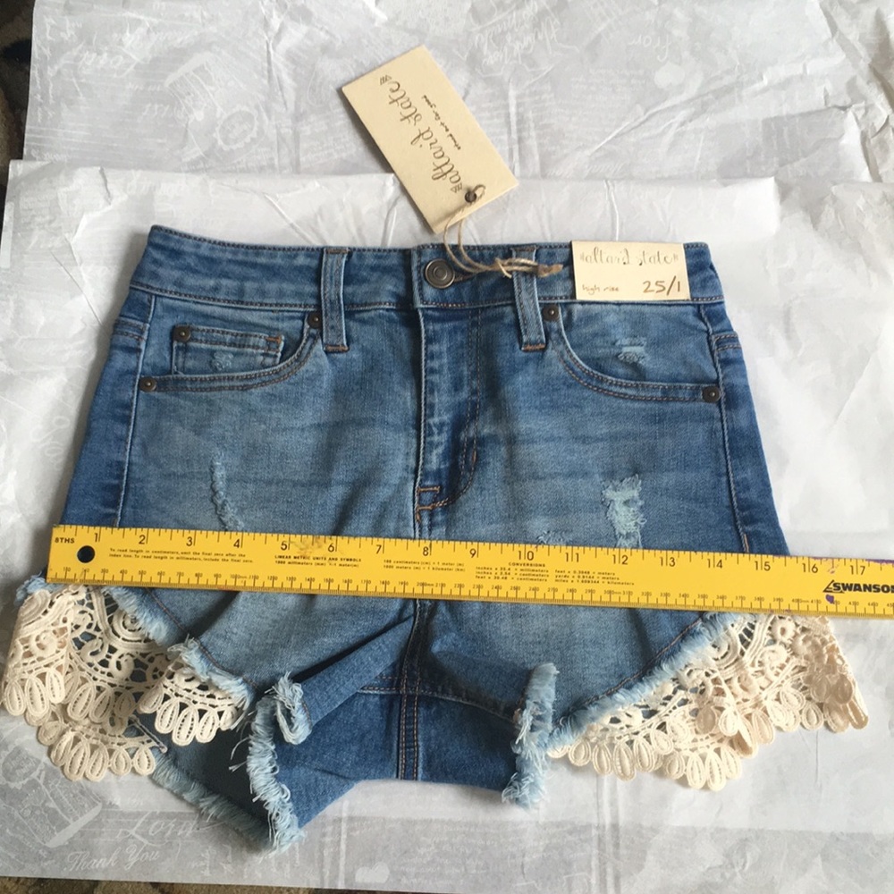 Altar’d State Heartland High waisted shorts - Picture 7 of 7